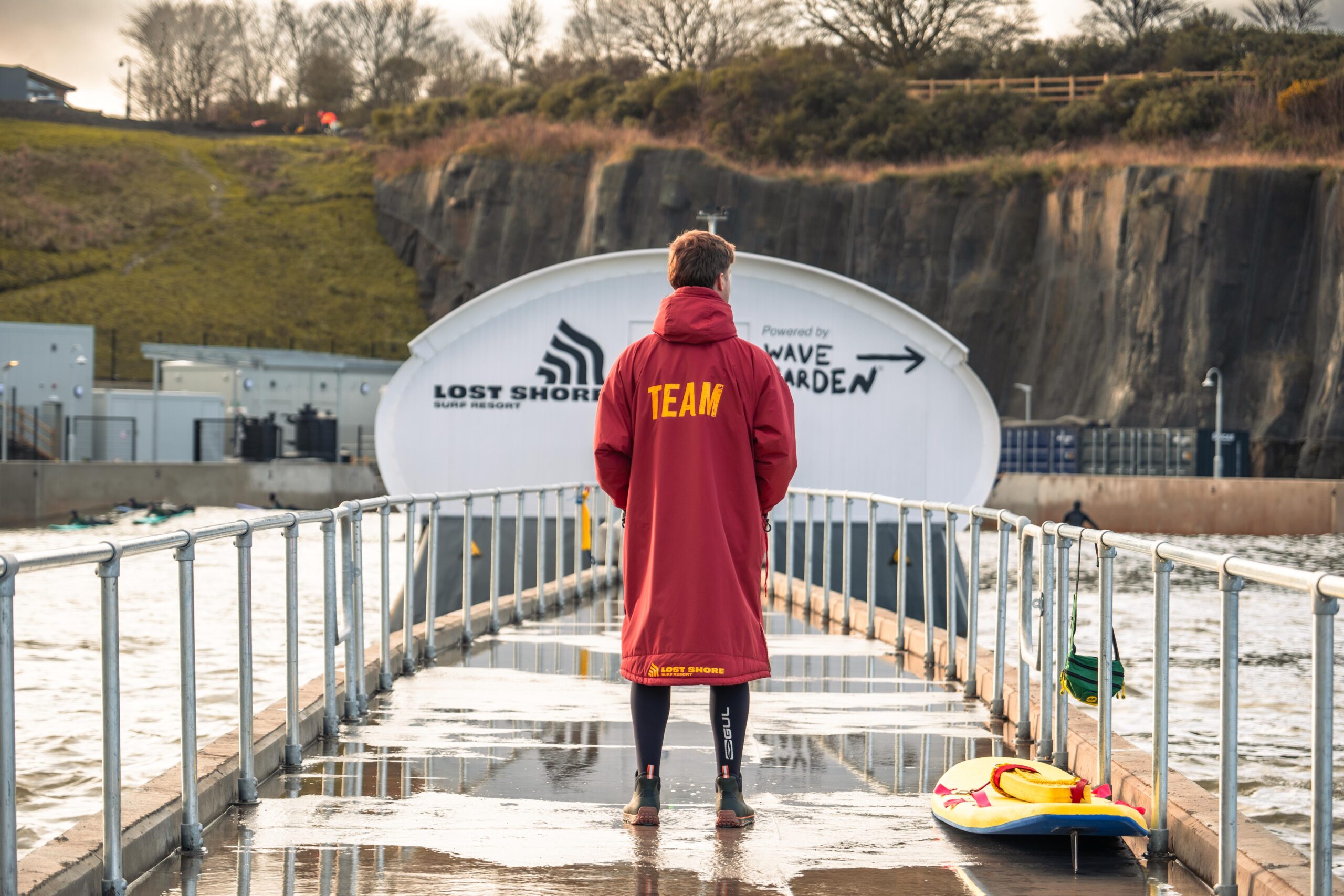 Lost Shore Surf Resort FAQs | Surfing, Wetsuits, Changing